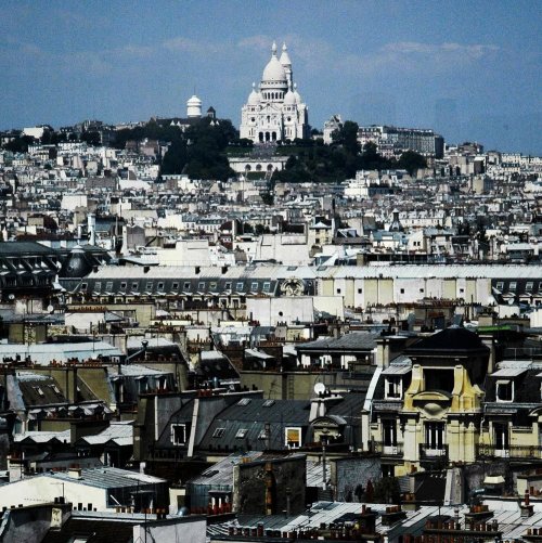 Холм в Париже  на букву  obzory