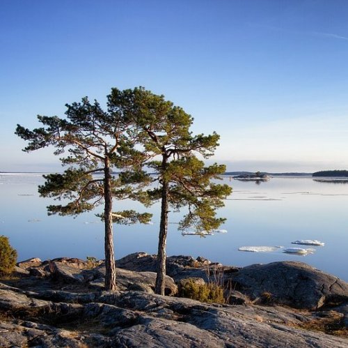 Острова Балтийского моря  на букву  И