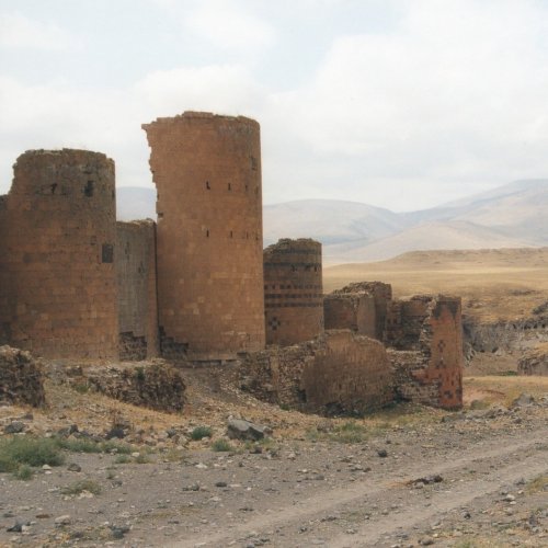 Бывшие столицы Армении  на букву  Ш