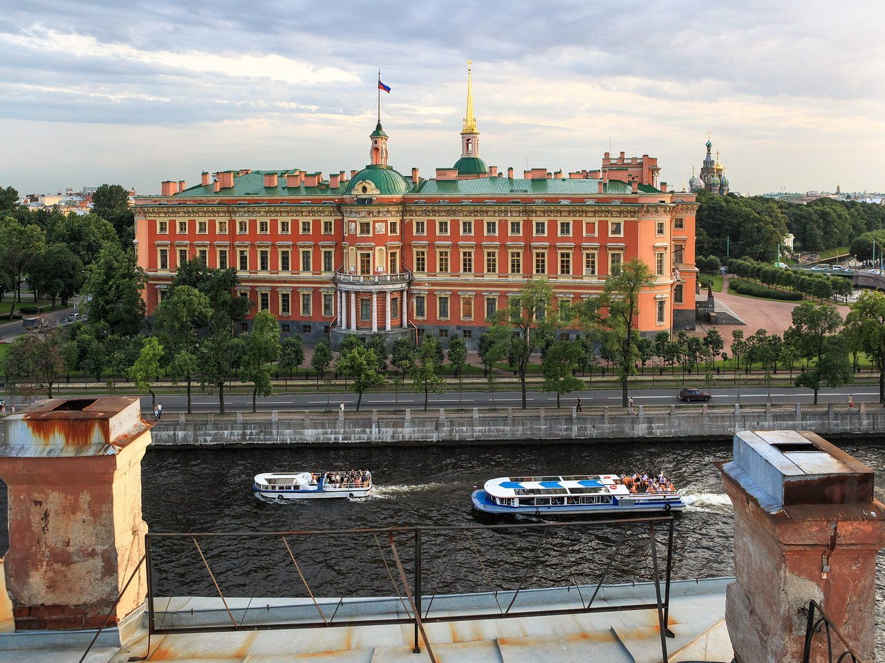 Пазл «Михайловский замок в Санкт-Петербурге»