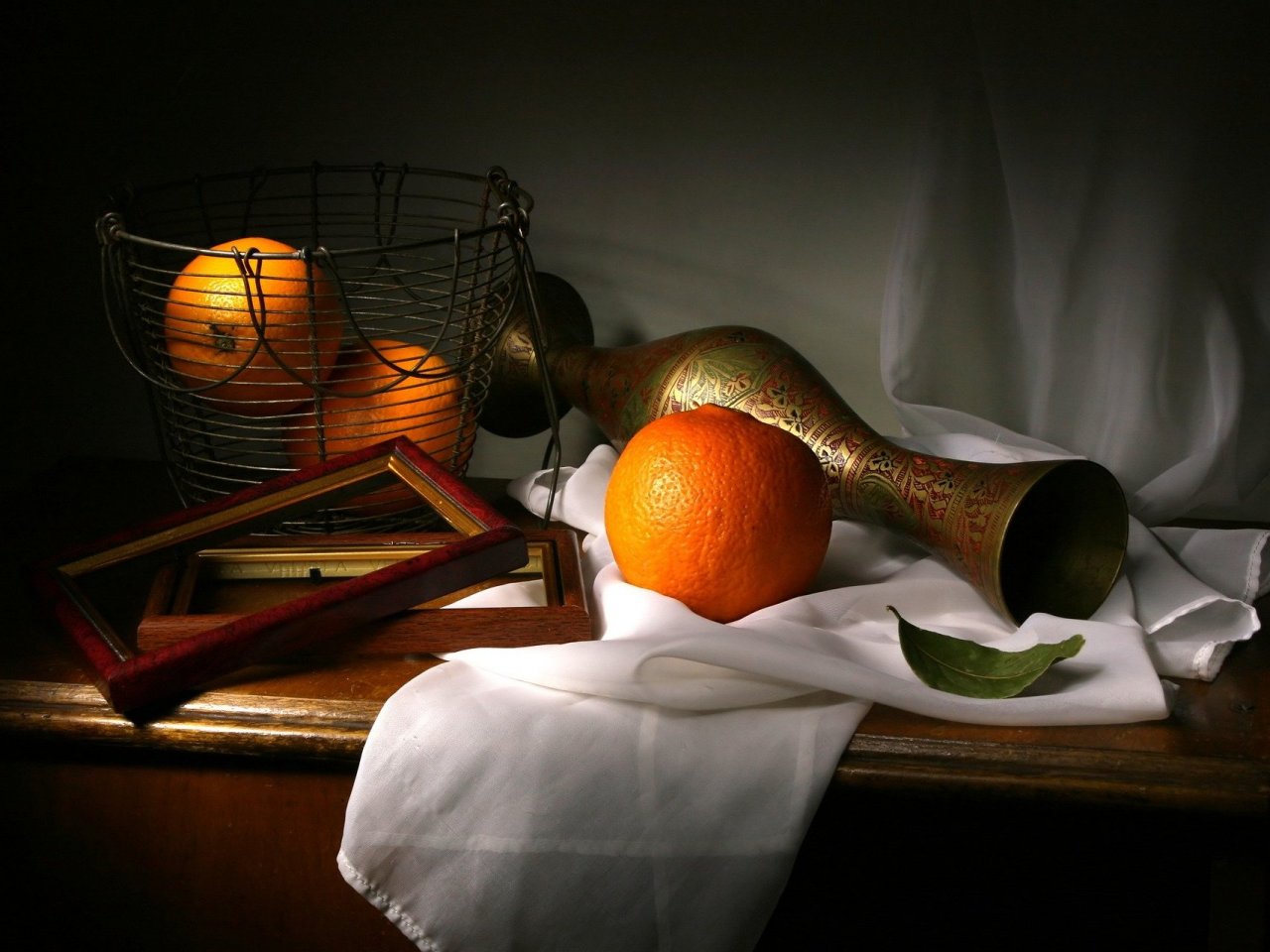 Пазл онлайн: Натюрморт с апельсинами