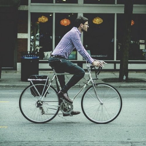 Тест по ПДД: Дополнительные требования к движению велосипедистов и водителей мопедов