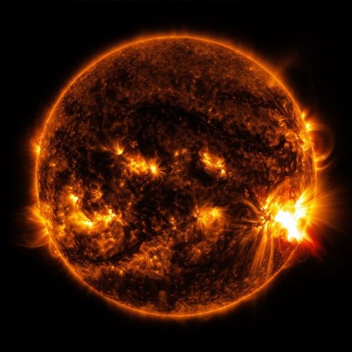 Тест по астрономии: Солнце (Чаругин, 10-11 класс)