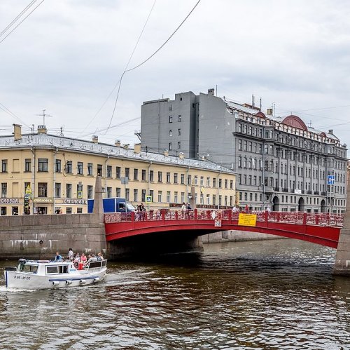 Викторина «Красный мост в Санкт-Петербурге»