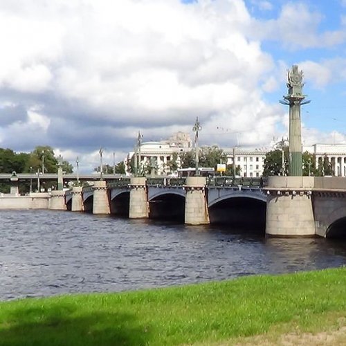 Викторина «Ушаковский мост в Санкт-Петербурге»