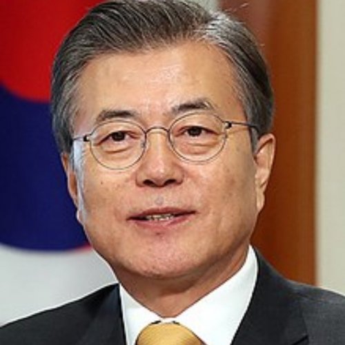 Мун Чжэ Ин в 2017 году стал президентом ...